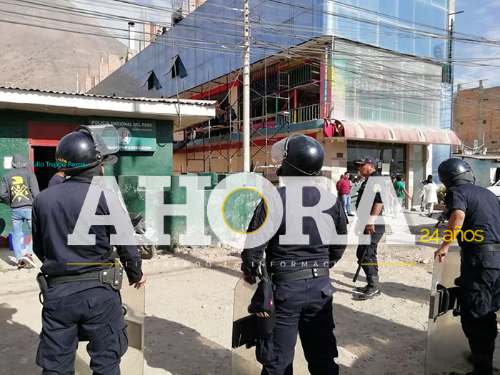 Pillco Marca afirma que pollería el Viajero tendrá que demoler construcción que invade vía