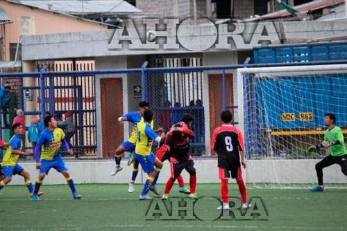 Liga de Yanacancha al rojo vivo
