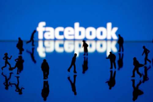 ¿Facebook lo que quiere es dominar el mundo?
