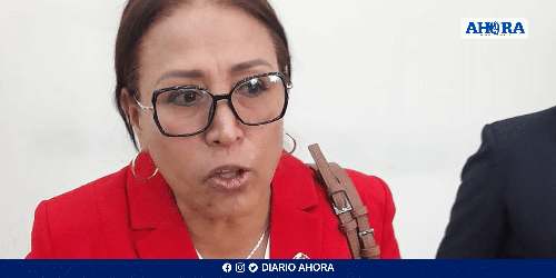 Congresista Elizabeth Medina denuncia persecución política tras allanamiento y señala red de corrupción en Huánuco