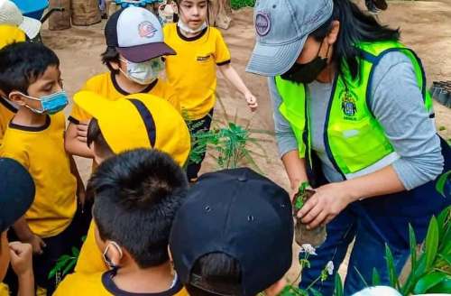 Niños de nivel inicial visitaron el vivero municipal de Amarilis