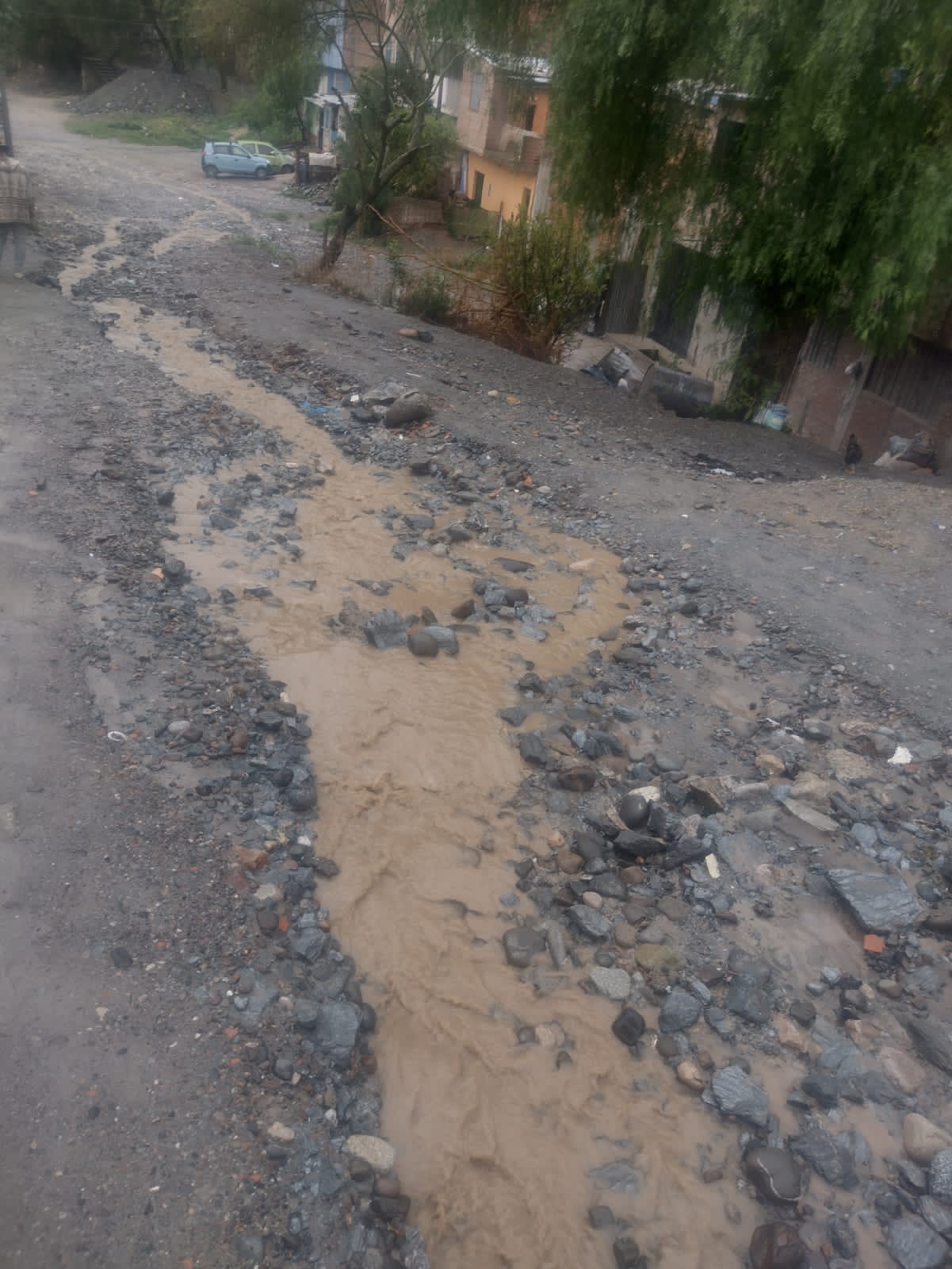 Alerta roja por activación de quebradas hasta el 16 de febrero en 15 regiones del país