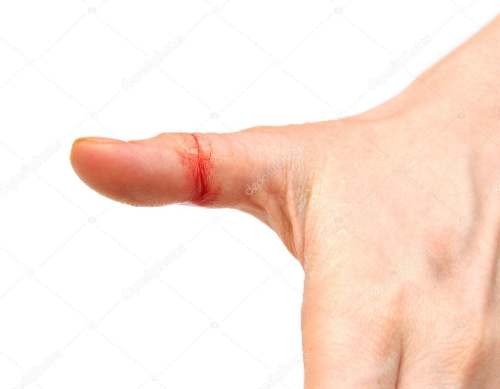 Pero ¿por qué duele tanto una cortada de papel?