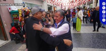 Alcalde de Huánuco desafía acusaciones de corrupción en aniversario de la ciudad