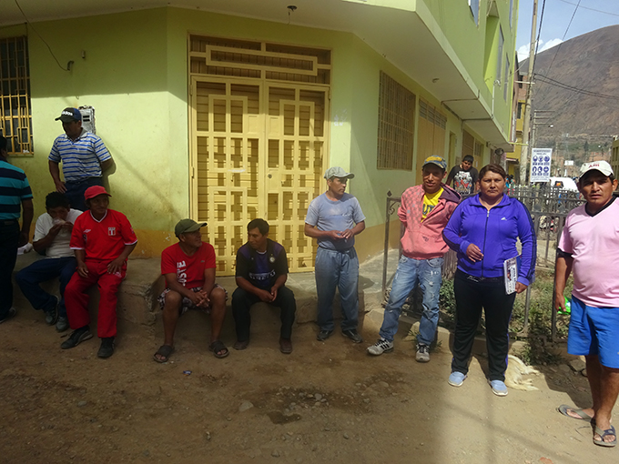 Vecinos rechazan intromisión de Construcción Civil en ejecución de obra