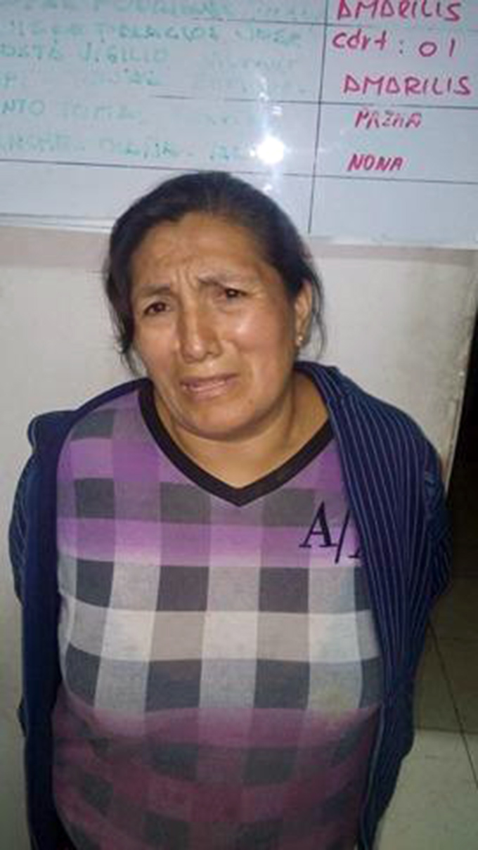 Detienen a fémina con más de cien ketes de PBC