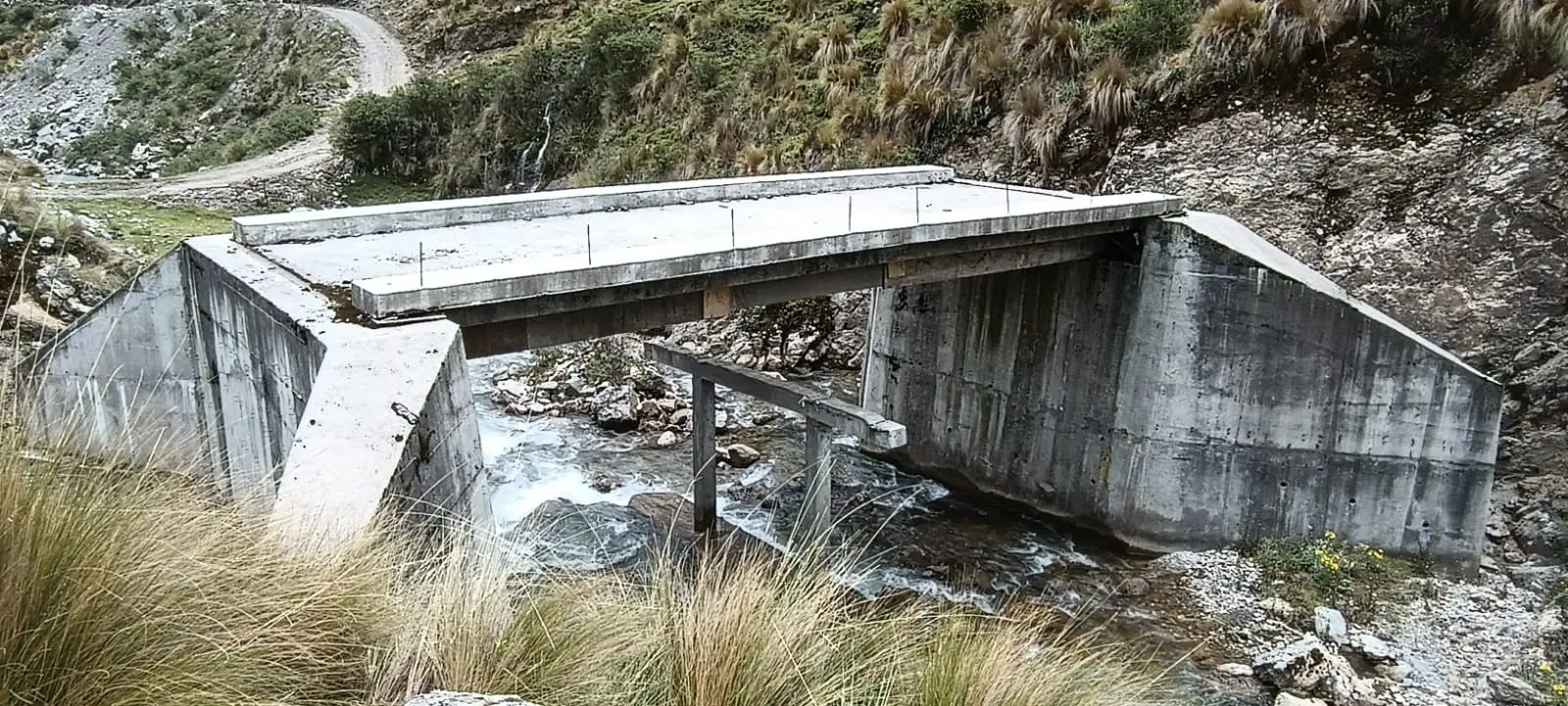 Retrasos en cuatro obras por más de S/ 27 millones alertan al Consejo Regional