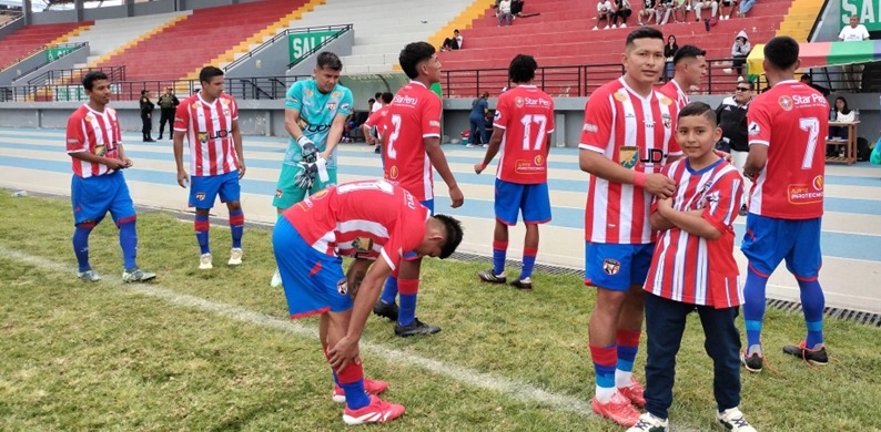 Grau y Jorge Chávez arrancan con goleadas en Huánuco