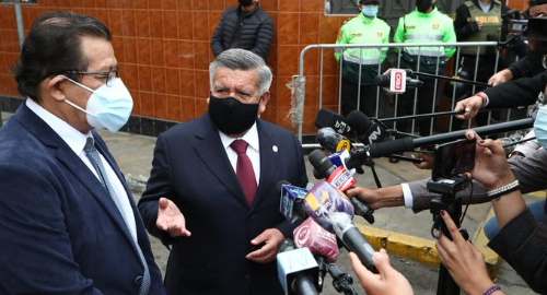 Acuña: APP no apoyará ley que limite las libertades de prensa