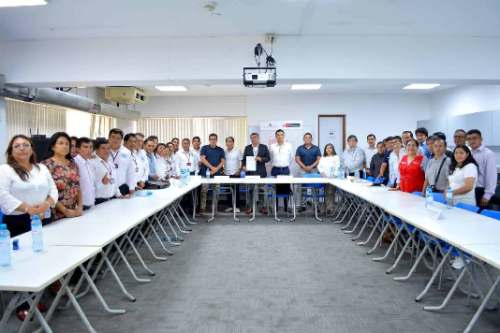 Gobierno y Antamina fijan plazos clave para destrabar carretera y obras educativas en Llata