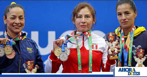 Perú suma 10 medallas en levantamiento de potencia y se acerca al liderato