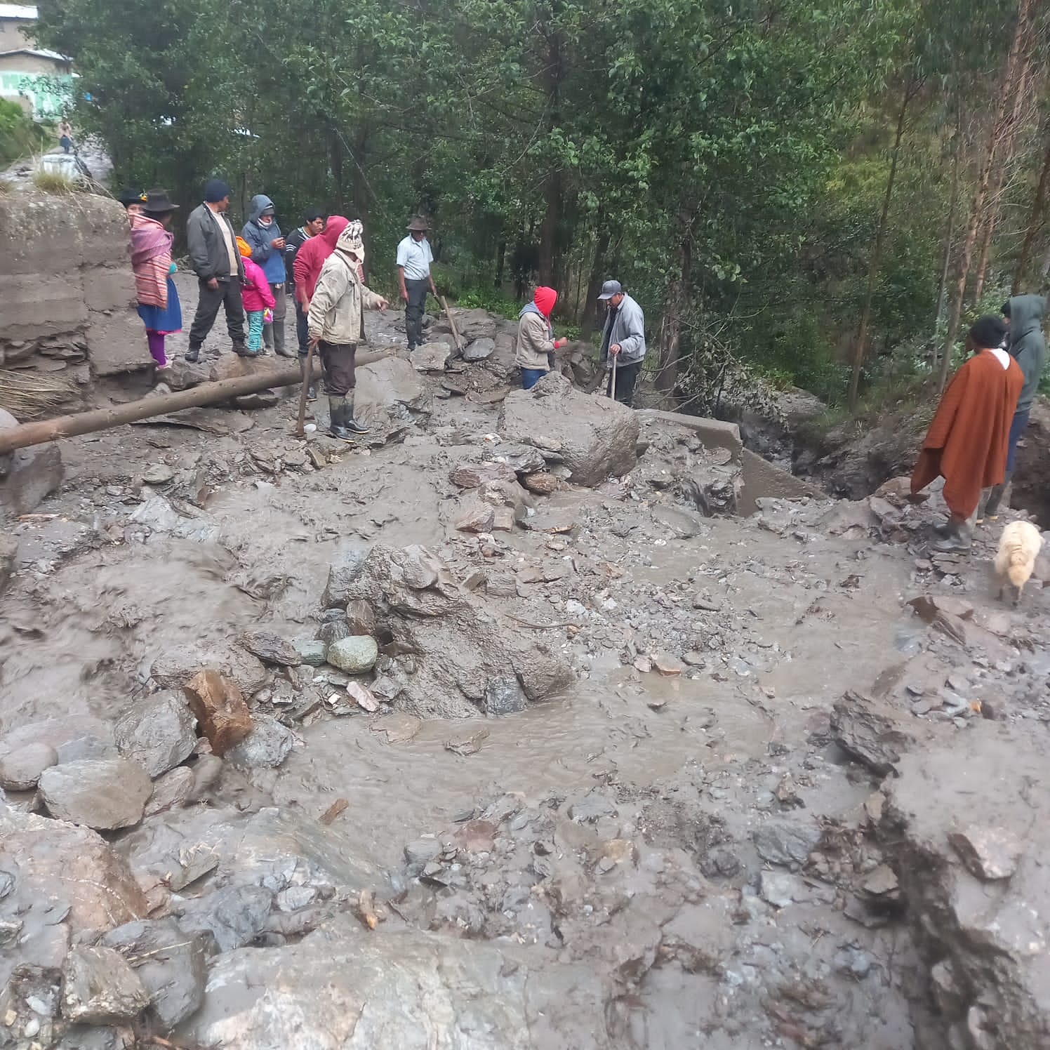 Huacaybamba: Alcalde advierte retrasos en carretera en plena temporada de lluvias
