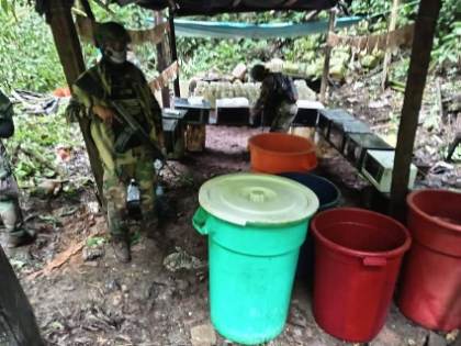 Dirandro destruye laboratorio clandestino de clorhidrato de cocaína en Monzón