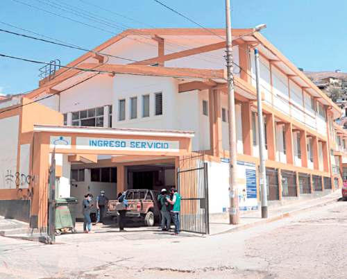 Supervisan ambientes donde funcionará planta de oxígeno en Huánuco