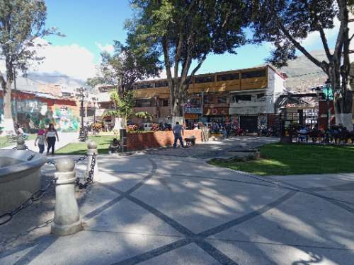 Polémica por construcción de muros dentro del parque Santo Domingo