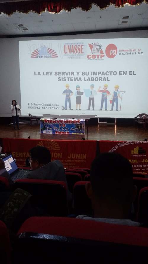 Trabajadores administrativos de educación exigen pago de bonos del 2023 y 2024