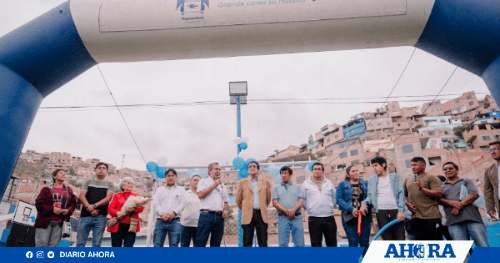 Autoridades inauguran Parque Infantil