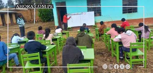 Alumnos de Amarilis forzados a estudiar al aire libre ante posible colapso de colegio