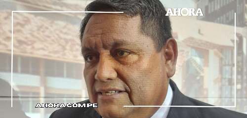 GUE Leoncio Prado recibió dos reconocimientos por récord de ingresantes a la Unheval