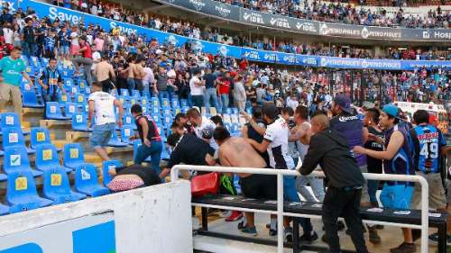 Graves incidentes en el fútbol mexicano. Al menos 22 heridos