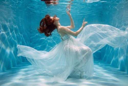 "Soñar con agua: Significado si es limpia, sucia o de mar