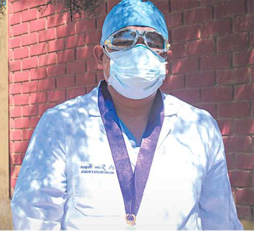 Menores de edad llegan al hospital contagiados de COVID-19