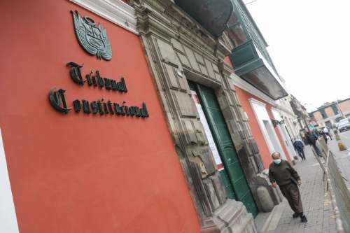 TC admitió a trámite demanda de la ley que regula la cuestión de confianza
