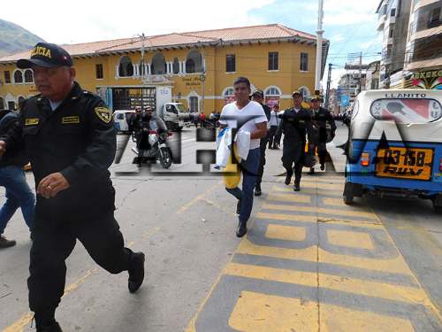 Policía y exgerente salieron de penal para diligencias