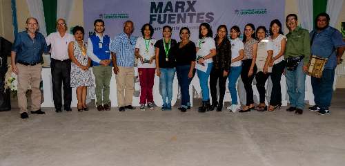 Alumnos ganadores del Primer Concurso de “Cuentacuentos” fueron premiados en Leoncio Prado