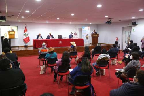Sutep denunció que Castillo entregó Minedu a Conare - Movadef
