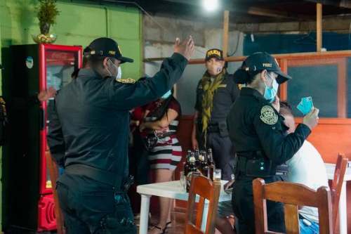 Refuerzan operativos en bares y discotecas sin permiso