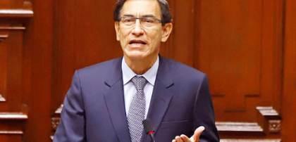 Denuncian a Martín Vizcarra por aplicarse vacuna contra la COVID -19 de forma irregular
