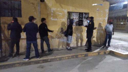 Allanan bar clandestino que atendía en pleno estado de emergencia