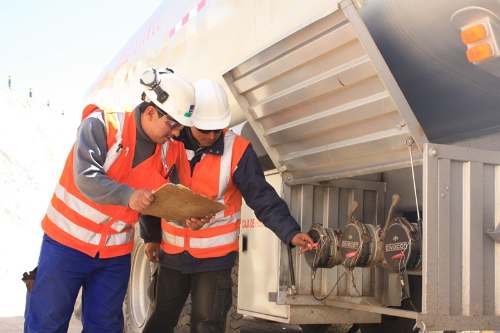 Mineras premiaron a Primax por destacar en el sector energético