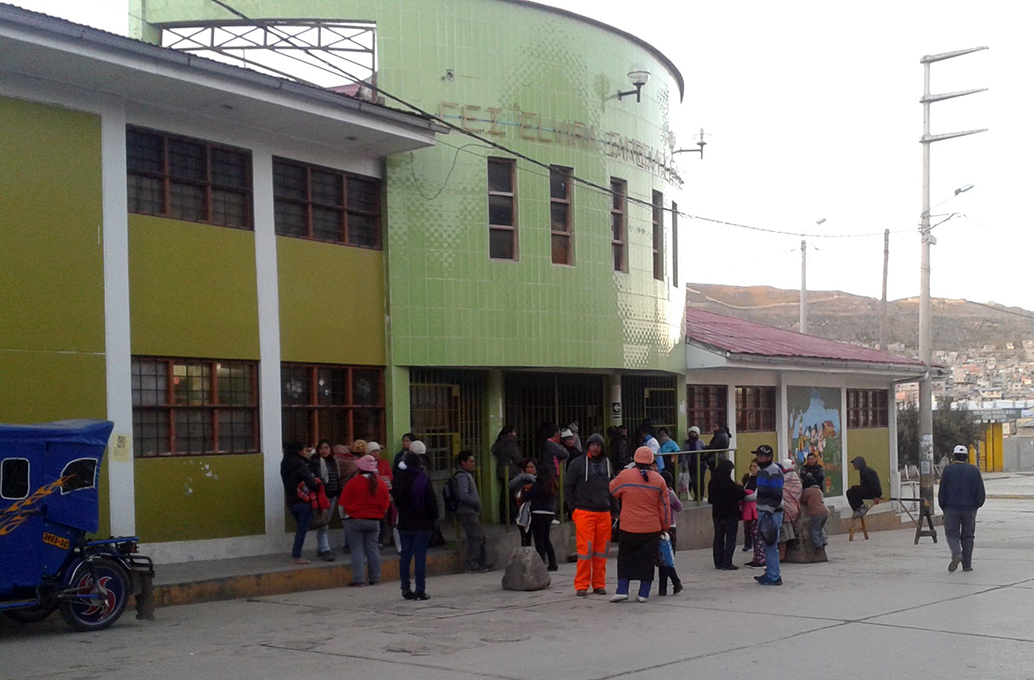 Jardín de niños cerraría por  grave contaminación de Patarcocha