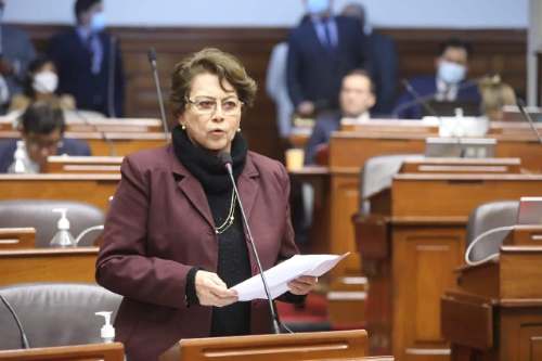 Congresistas Gladys Echaíz y Jorge Montoya rechazan adelanto de elecciones para el 2024