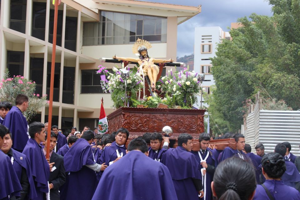 Evalúan posibilidad de realizar procesión del Señor de Burgos