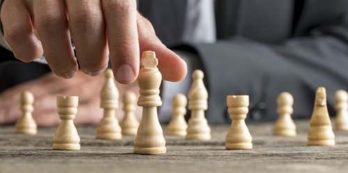 ¿QUÉ ES ESTRATEGIA Y CUALES SON SUS COMPONENTES?