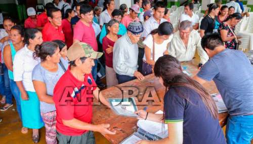 Devida entregó más de 10 mil títulos de propiedad a agricultores