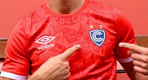 Para la temporada 2026, Cienciano confirma la llegada de su séptimo jugador extranjero.