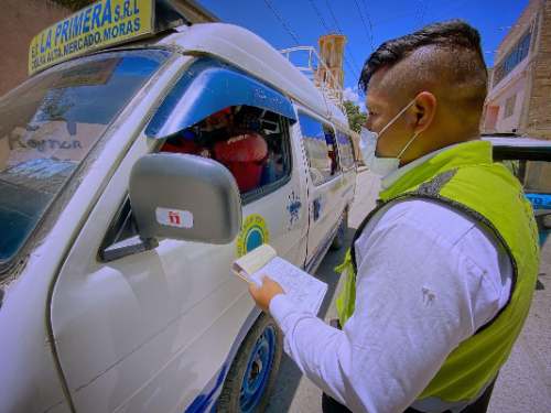 Gerencia de transporte llama a transportistas a tomar conciencia sobre aumento de precios de pasajes