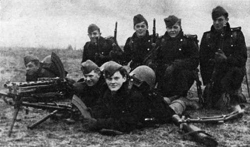 Segunda Guerra Mundial: Alemania invadió Dinamarca y Noruega en la Operación Weserubung