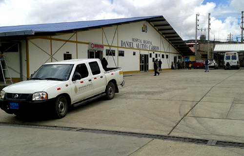 Dos niños mueren en volcadura de minivan
