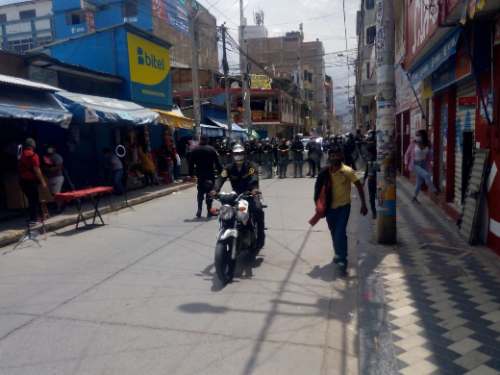 Policía retoma operativos y control de mercado