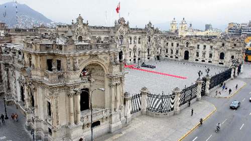 Fiscalía encontró 20 mil dólares en efectivo en baño de Palacio de Gobierno