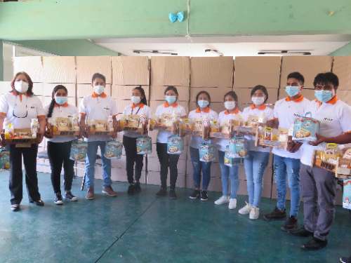 Estudiantes elaboran panetones fortificados con tocosh y quinua