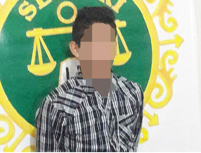 Intervienen a adolescente por arrebatar celular a menor