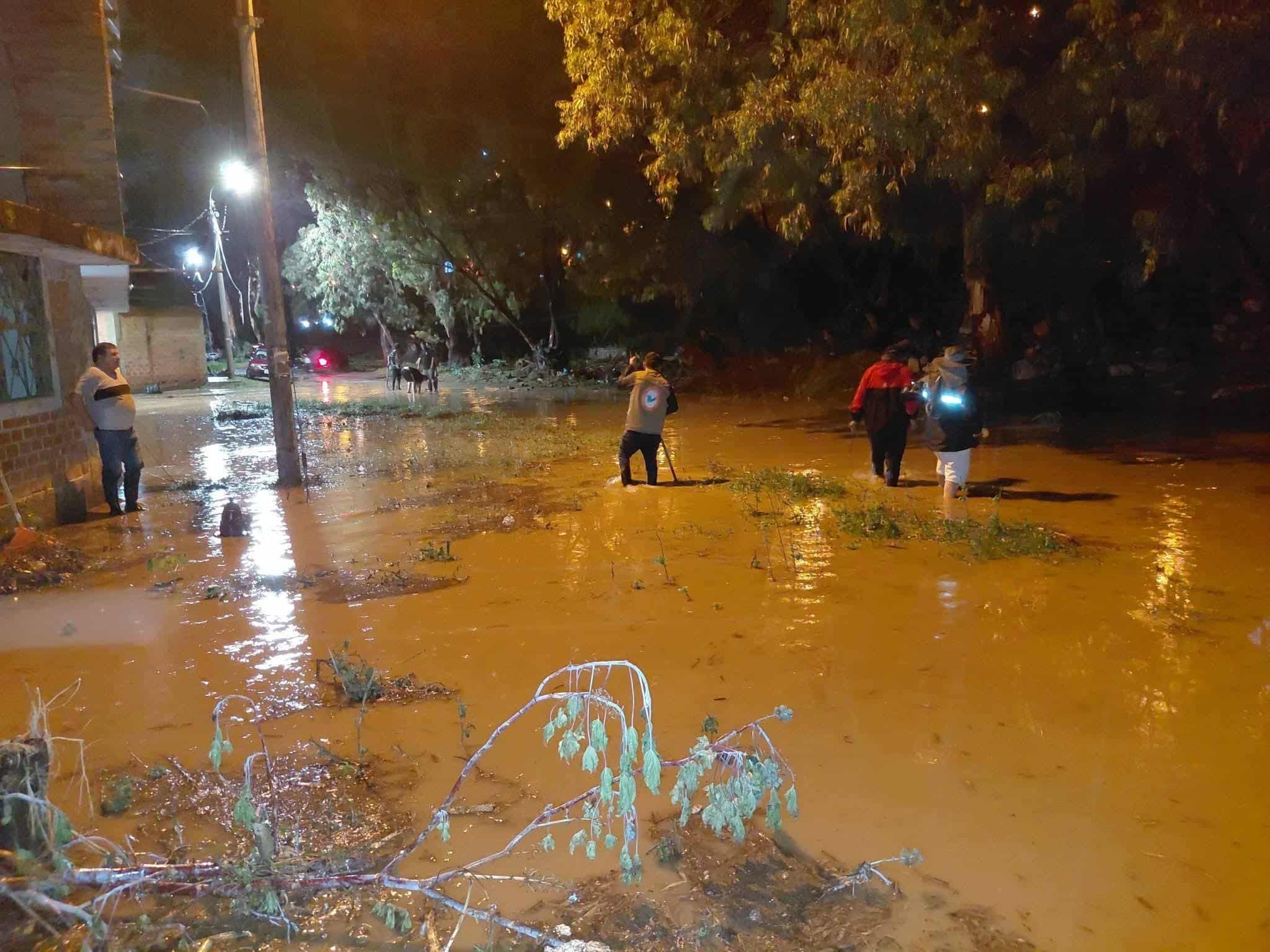 Amarilis: Lluvia torrencial inunda Huayopampa y Santa Séfora y vuelve a evidenciar la vulnerabilidad urbana