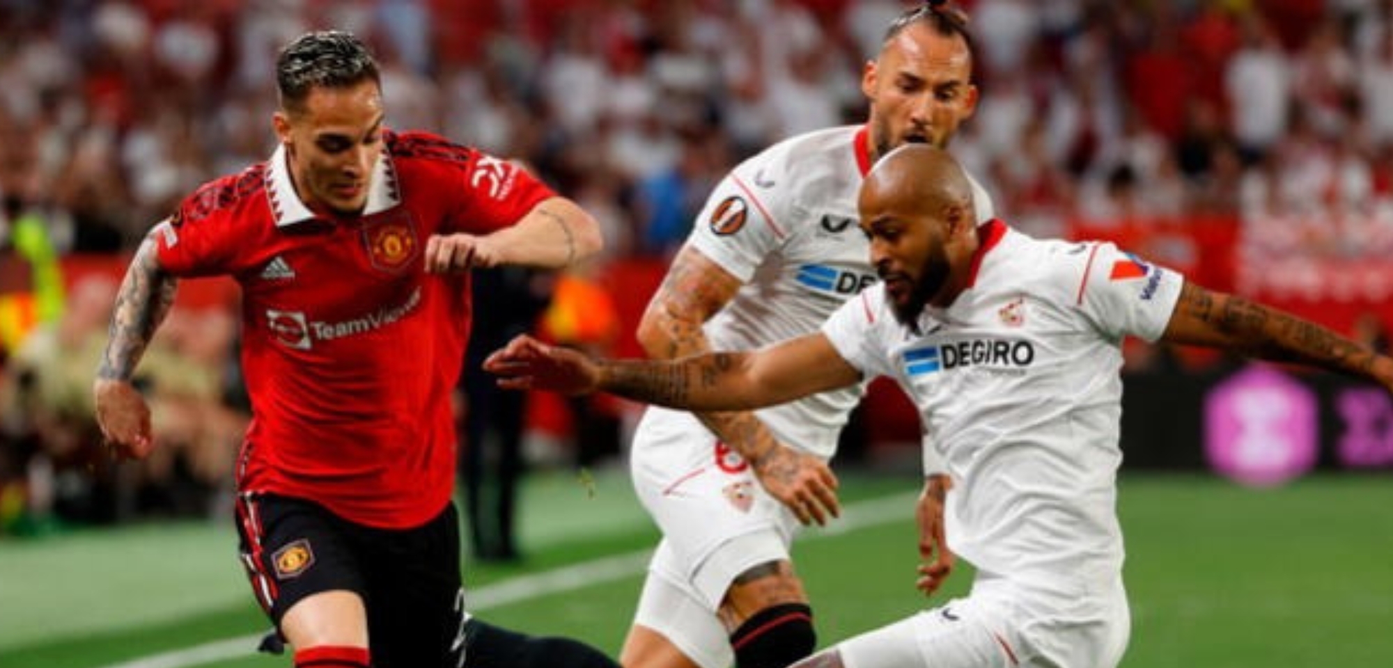 El Sevilla dio el batacazo al eliminar al United en la Europa League