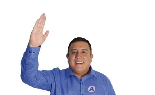 Candidato Gide Falcón vuelve a carrera política en Lauricocha